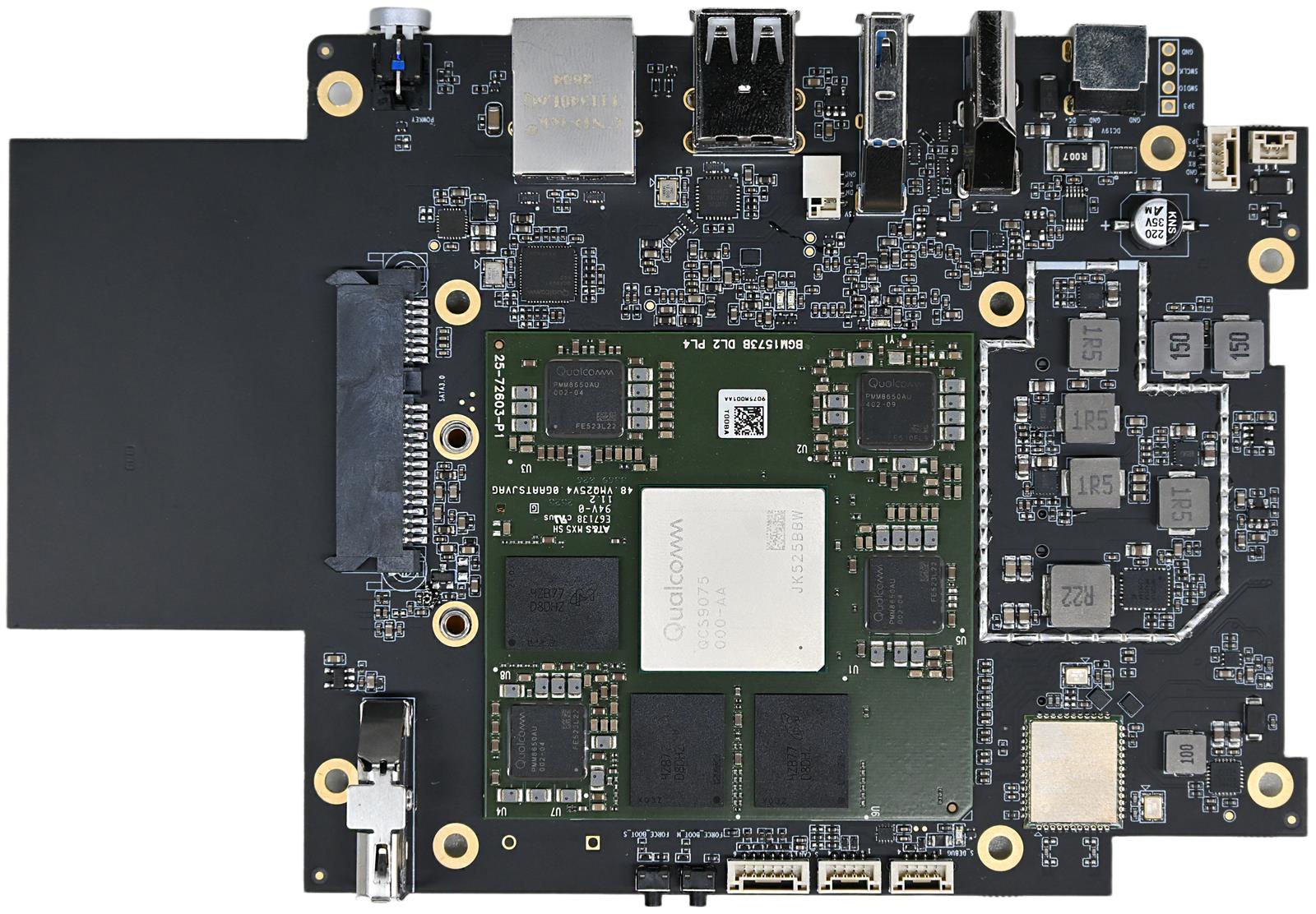 Rhino Pi IQ9N 整机背面